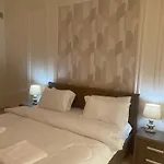 Modern 1Bhk Getaway Near Pdo