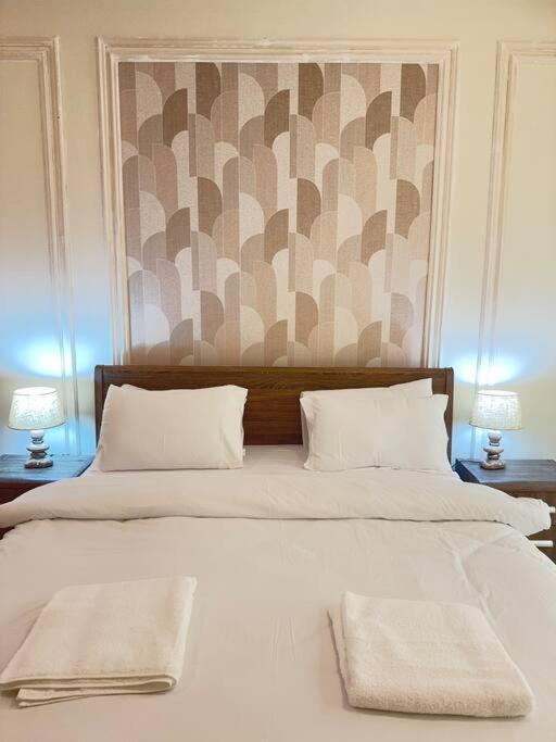 Modern 1bhk Getaway Near Pdo